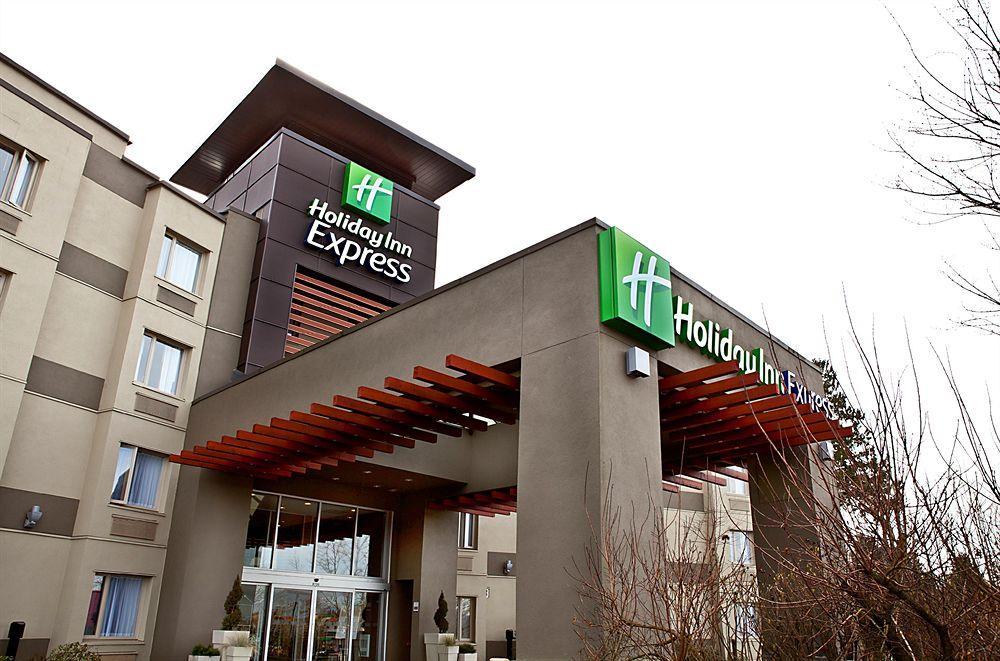 Hotel Holiday Inn Express & Suites Langley - Bild 1