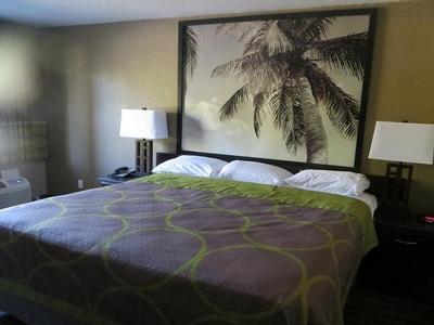 Hotel Super 8 by Wyndham Fort Myers - Bild 3