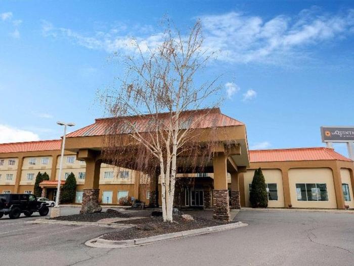 La Quinta Inn & Suites by Wyndham Pocatello - Bild 1