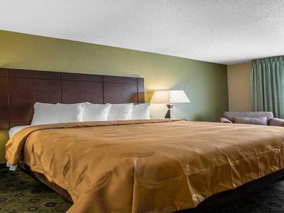Hotel Quality Inn & Suites Bloomington I-55 and I-74 - Bild 3