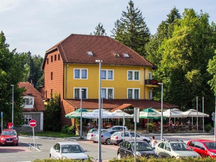 Hotel Risnjak - Bild 1