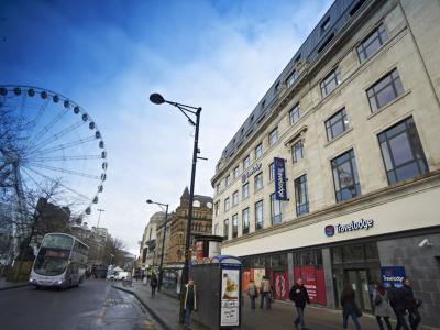 Hotel Travelodge Manchester Piccadilly - Bild 3