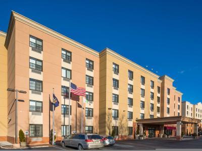 Hotel Fairfield Inn & Suites New York Staten Island - Bild 2