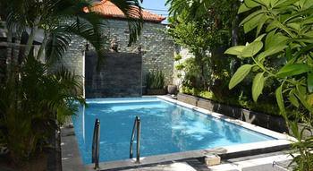 Hotel Marinos Place Legian - Bild 1