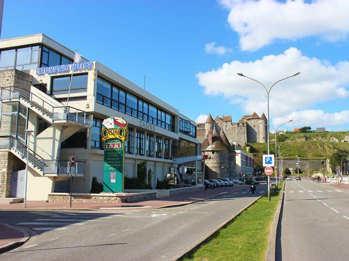 Grand Hôtel Du Casino De Dieppe - Bild 1