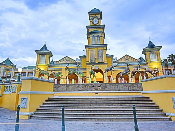 Gold Reef City Theme Park Hotel - Bild 1