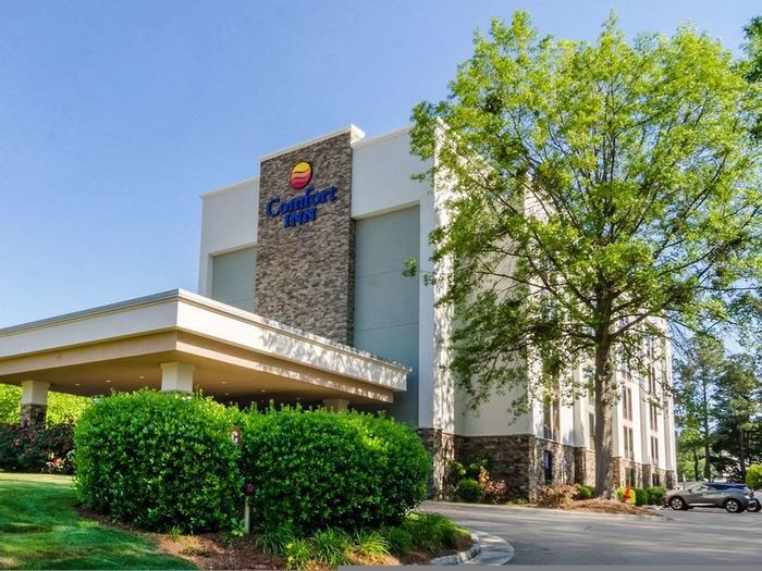 Hotel Comfort Inn Raleigh Midtown - Bild 1