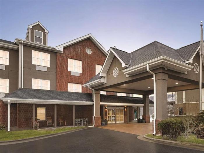 Country Inn & Suites by Radisson, Boone, NC - Bild 1