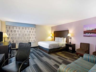 Hotel La Quinta Inn & Suites by Wyndham Springfield Airport Plaza - Bild 5