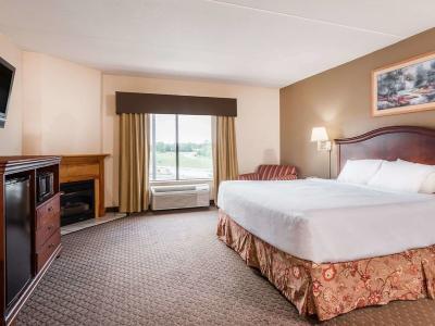 Hotel Ramada by Wyndham Harrisburg/Hershey Area - Bild 5