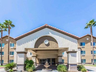 Hotel Comfort Suites Bakersfield - Bild 2