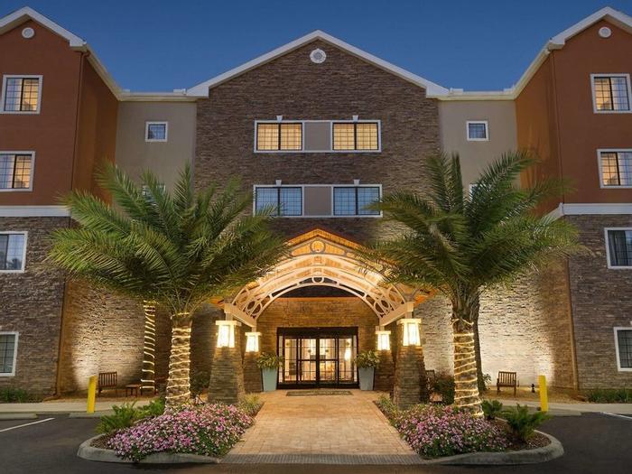 Hotel Homewood Suites by Hilton Jacksonville Deerwood Park - Bild 1