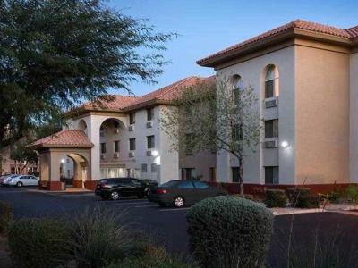 Hotel Holiday Inn Express & Suites Phoenix - Mesa West - Bild 4