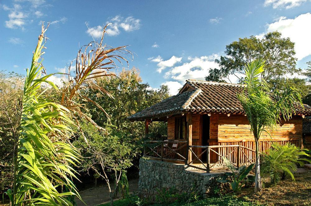 Hotel El Sabanero Eco Lodge - Bild 1