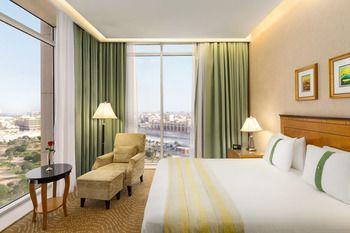 Hotel Ramada by Wyndham Al Khobar King Abdullah Street - Bild 4
