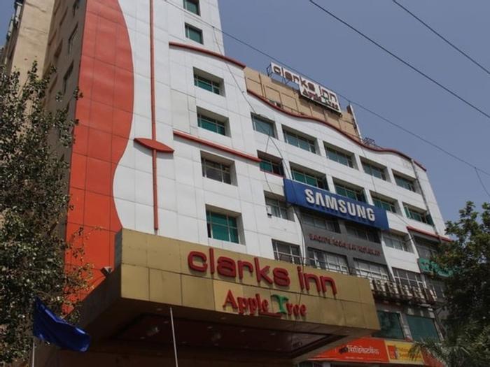 Citrus Hotel Ghaziabad - Bild 1