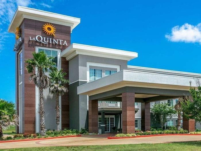 Hotel La Quinta Inn & Suites by Wyndham Jacksonville TX - Bild 1