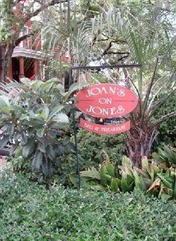 Hotel Joan's on Jones Bed & Breakfast - Bild 1