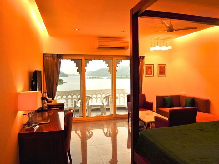 Hotel Jaisamand Island Resort - Bild 1