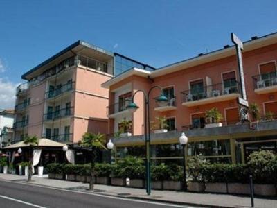 Hotel La Perla - Bild 2