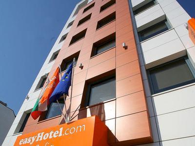 easyHotel Sofia - Bild 3