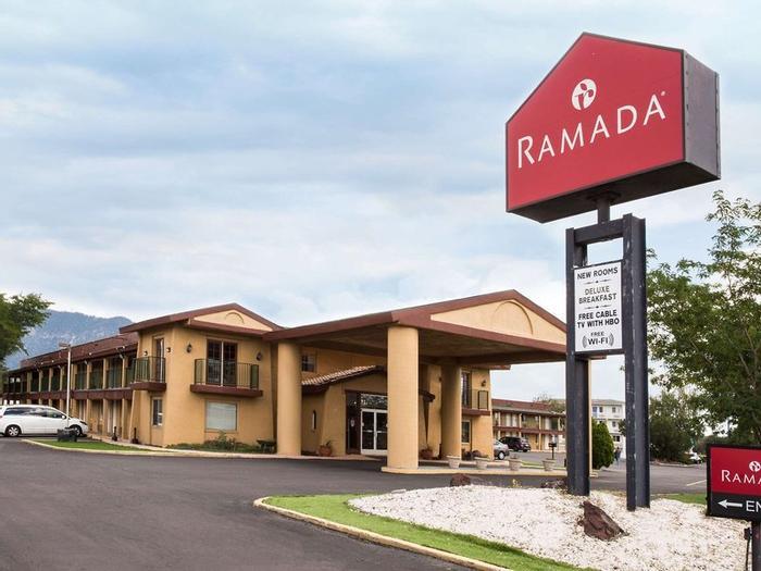 Hotel Ramada by Wyndham Flagstaff East - Bild 1