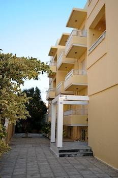 Hotel Manias Apartments - Bild 1