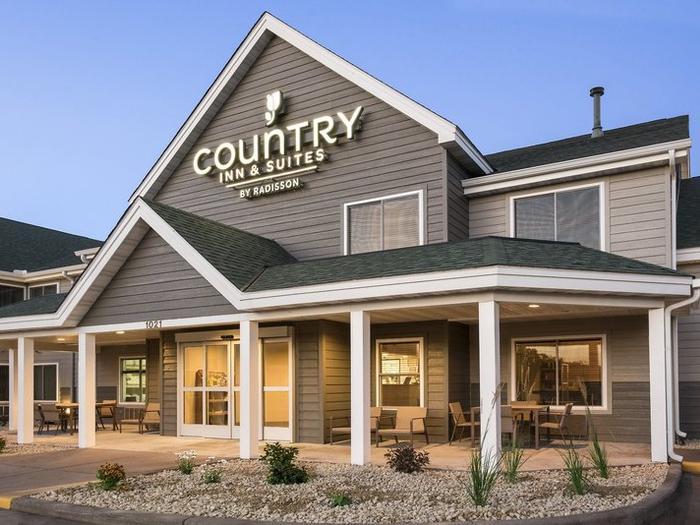 Country Inn & Suites by Radisson, Chippewa Falls, WI - Bild 1