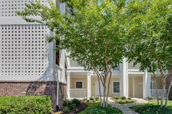 Hotel Magnolia Pointe by Palmetto Vacation Rentals - Bild 1