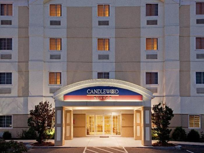 Hotel Candlewood Suites West Springfield - Bild 1