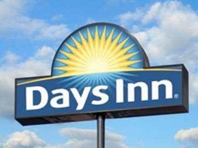 Hotel Days Inn & Suites by Wyndham Cincinnati North - Bild 2