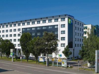 Premier Inn Stuttgart Airport Hotel - Bild 4