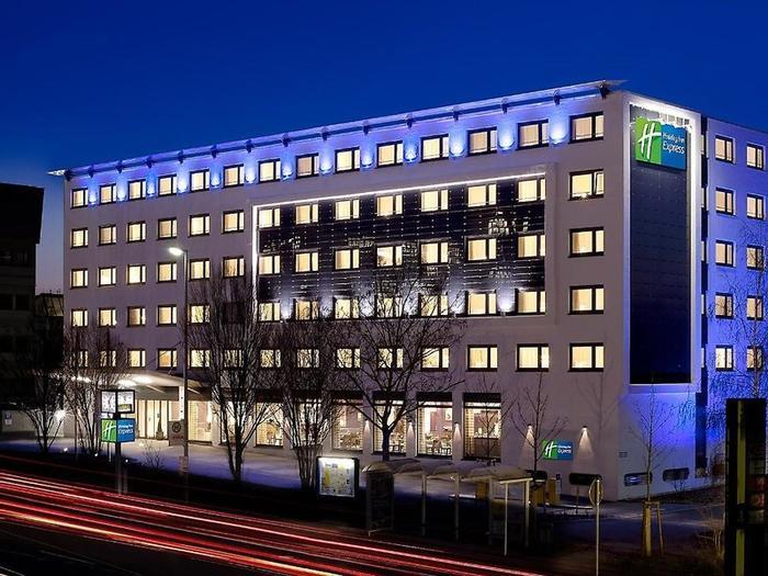 Premier Inn Stuttgart Airport Hotel - Bild 1