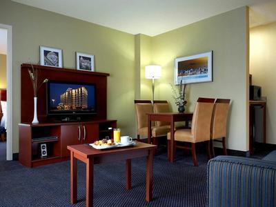 Hotel Fairfield Inn & Suites Montreal Airport - Bild 5