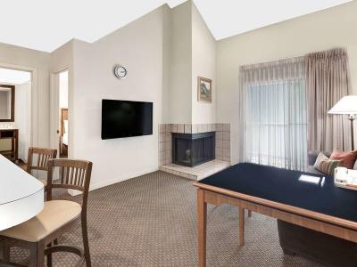Hotel Craigshire Suites - Arlington - Bild 4