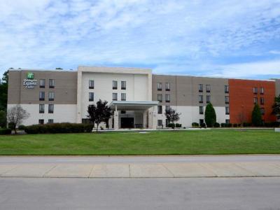 Holiday Inn Express Hotel & Suites Research Triangle Park - Bild 4