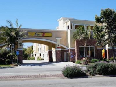 Hotel Super 8 by Wyndham Torrance LAX Airport Area - Bild 2