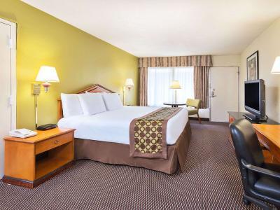 Hotel Ramada by Wyndham Pikesville/Baltimore North - Bild 4