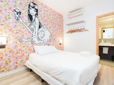 Hotel AinB Las Ramblas-Colon Apartments - Bild 2