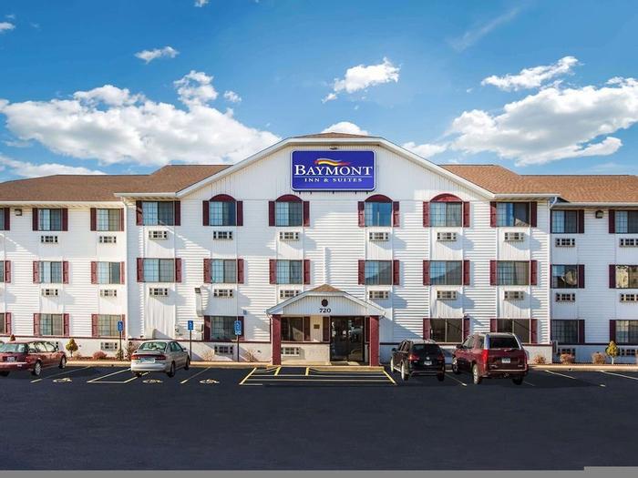 Hotel Baymont Inn & Suites Cedar Rapids - Bild 1