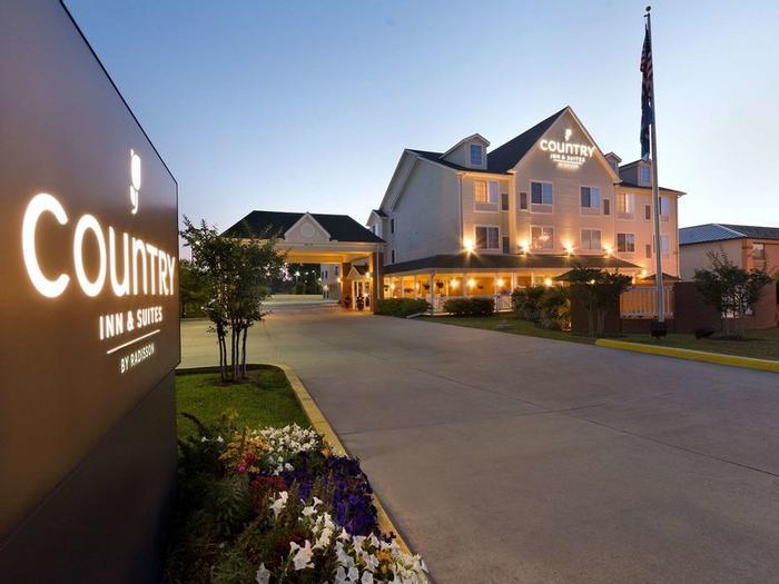 Country Inn & Suites by Radisson, Covington, LA - Bild 1