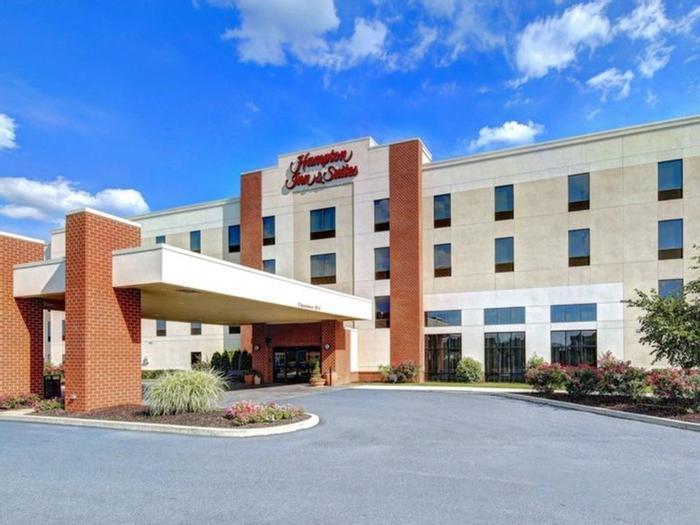 Hotel Hampton Inn & Suites Harrisburg/North - Bild 1