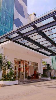 Metro Indah Bandung Hotel (Associated FOX Harris) - Bild 1