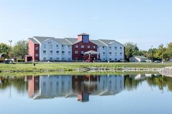 Hotel Red Roof Inn & Suites Airport - Bild 5