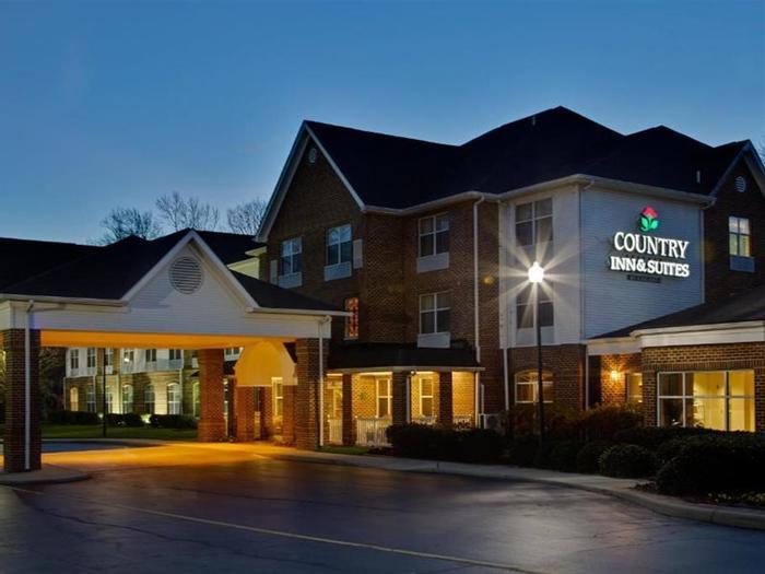 Hotel Country Inn & Suites by Radisson, Williamsburg Historic Area, VA - Bild 1
