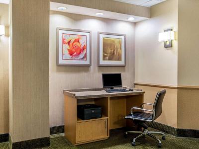 Hotel La Quinta Inn & Suites by Wyndham Greensboro NC - Bild 5