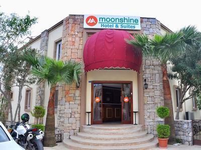 Moonshine Hotel & Suites - Bild 4